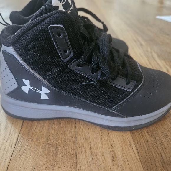 Under Armour Basketball Shoes Size 12k - Picture 4 of 6